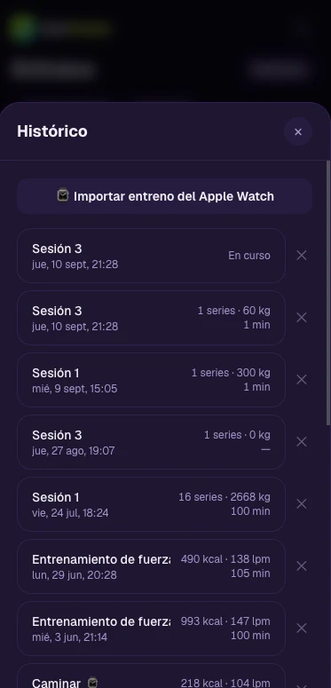 GymTracker móvil en modo oscuro: histórico de sesiones con duración y volumen.